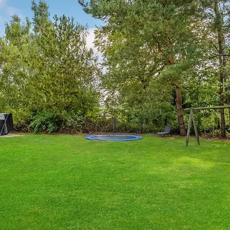 4 Bedroom Cozy In Vaeggerlose Boto By
