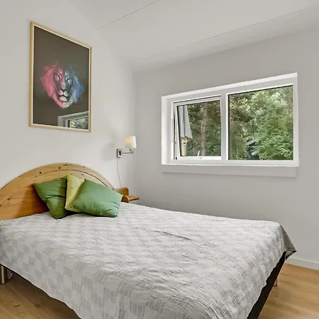 4 Bedroom Cozy In Vaeggerlose Дом отдыха *