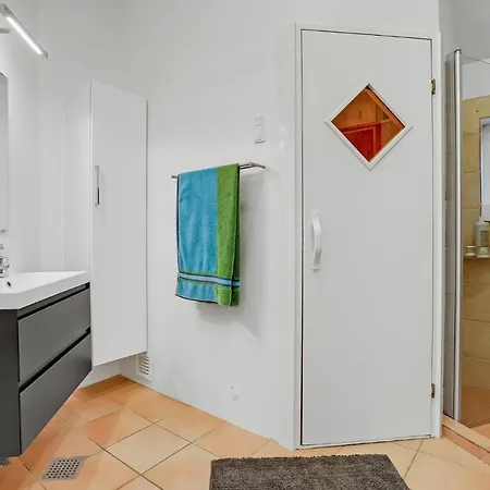 4 Bedroom Cozy In Vaeggerlose Boto By